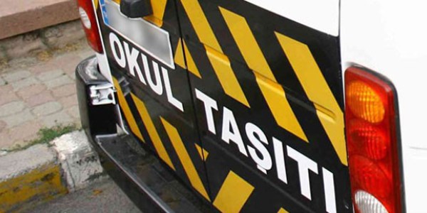 Öğrenci servisi devrildi: 27 öğrenci yaralandı
