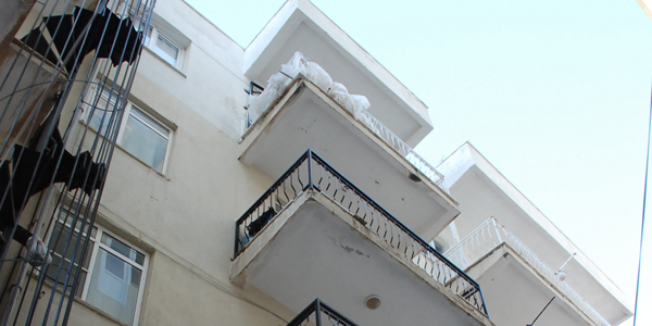 4. Kattan düşen şahıs ağır yaralandı