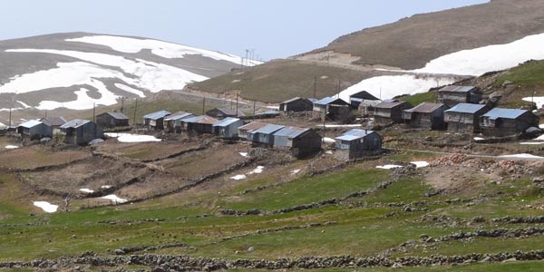Zile evleri yıllar öncesinin izlerini taşıyor
