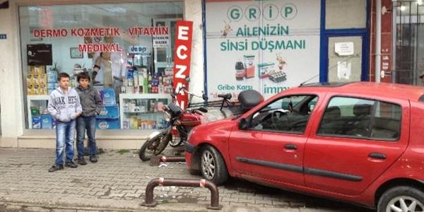 Kaldırıma çıkıp, yayayı ezdi