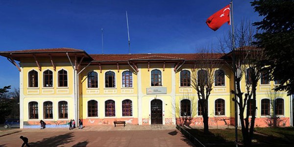 Valiliklere yeni okullar 'müstakil olsun' uyarısı