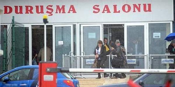 Dosyaların üçte birini işlemsiz bırakan savcıya ceza
