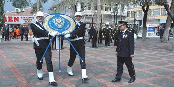 Karaman'da polis haftas� etkinlikleri