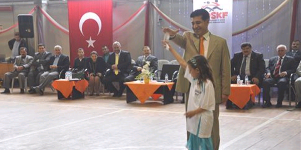 Soma'da '�ocuk Oyunla B�y�r' projesi