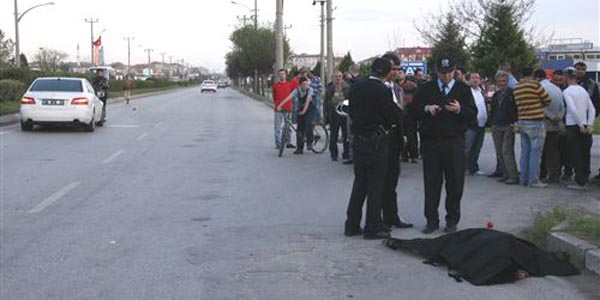 �niversite ��rencisinin �arpt��� gen� kad�n hayat�n� kaybetti