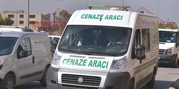 Merdaneyle �ld�r�len iki kad�n�n cenazeleri konya'ya g�t�r�ld�