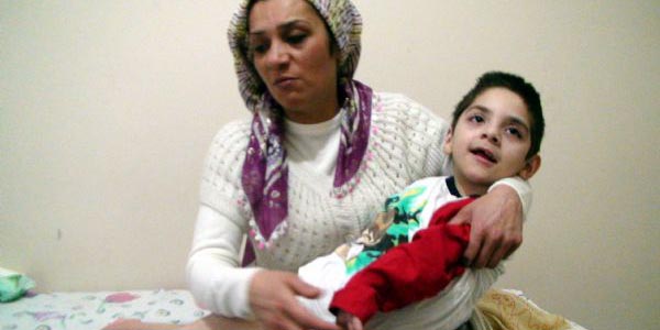 Sakaryal� Eray'a yard�m eli uzand�