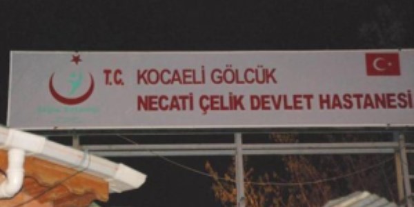 Hastane tabelas�na T.C. ve T�rk Bayra�� ��kartmas�