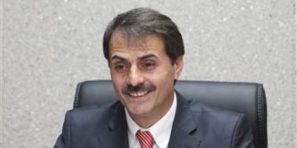Ba�kan Alemdar, 'T.C. ibaresini kald�ran da �erefsizdir kald�rd�n diyen de'