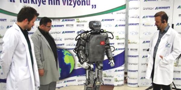 T�rkiye'nin insans� robotu 'Ak�nc�-2' �retildi
