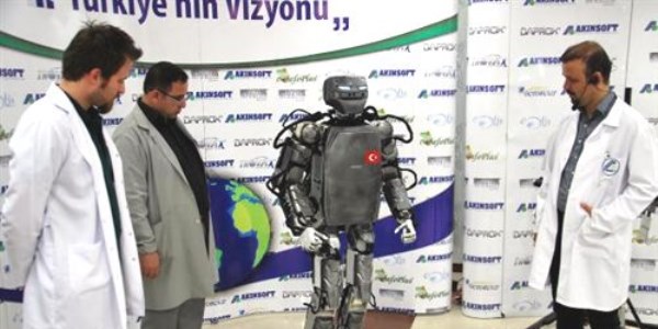 Trkiye'nin insans robotu 'Aknc-2' retildi