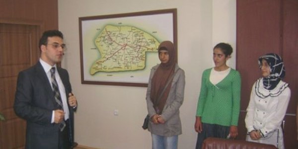 Ka��zman, e�itimde Kars'�n gururu oldu