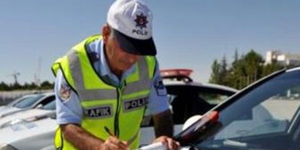 Denizli'de sürücülere ceza yağdı
