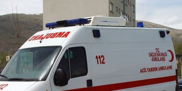 Antalya'da �zerine televizyon d��en �ocuk �ld�