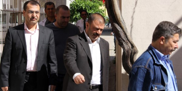 Kaldığı otelde gözaltına alınan gazeteci tanık serbest bırakıldı
