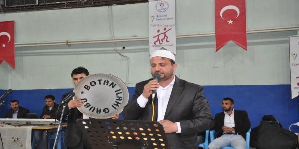 Hakkari'de d�rt dilde ilahi