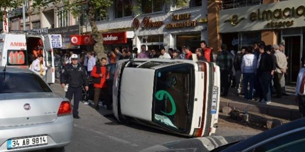 Devrilen ara�tan �ans eseri yara almadan kurtuldu