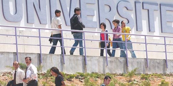 Doçent adayları için, maç devam ederken kural değişti