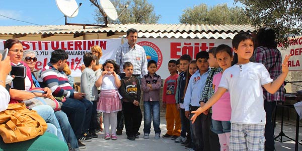 K�y Enstit�leri'nin kurulu�unun 73. y�l� Urla'da kutland�