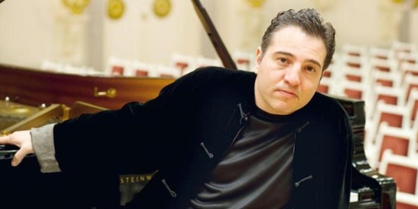 Fazıl Say'a 10 ay hapis/ Video