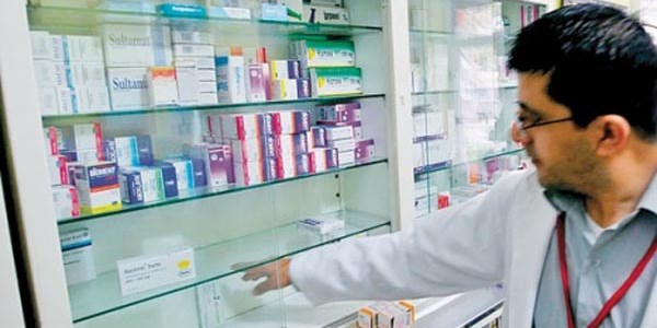 Tüm Türkiye'de ilaç satışı durdu