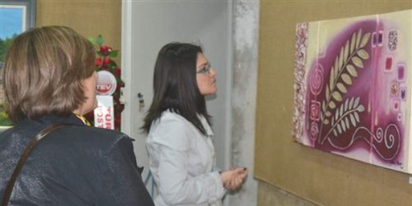 Emekli öğretmenden 'gerçekleşen düşler' konulu resim sergisi