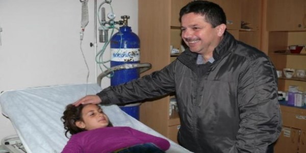 Kutlu Doğum programında yemekten 33 kişi zehirlendi