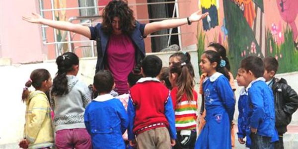 Sibel öğretmen Ortaköy'e döndü