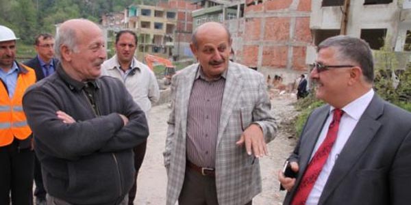 Bir haftada 17 bina yıkıldı