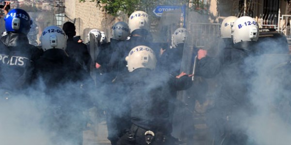 İstanbul Üniversitesi'nde olaylar çıktı: 60 gözaltı/ Video