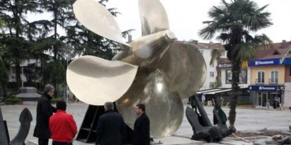 Bu an�t ac� da olsa gurur verici