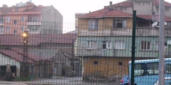 Okul değil harabe