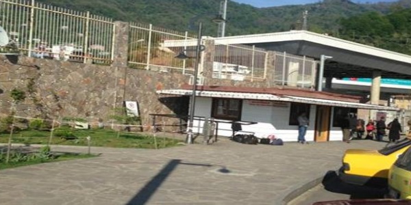Gürcistan'a kimlikle geçiş ücreti arttı, 12 işçi işten çıkartıldı