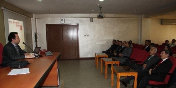 Öğretmenlere hizmet içi eğitim semineri