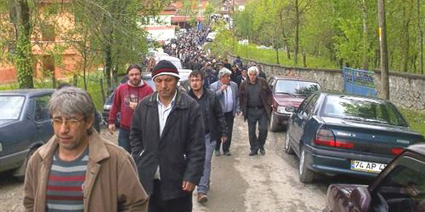 Başkan Karaman, tünel kazasında ölen gencin cenazesine katıldı
