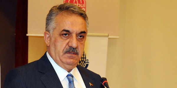 Bakan'dan işsiz gence: Teşekkür etmelisin/ Video