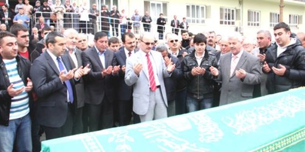 Hastane Müdürü Feyzi Köse son yolculuğuna törenlerle uğurlandı
