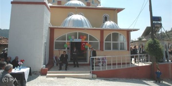 Çanşa Köyü Camii ibadete açıldı