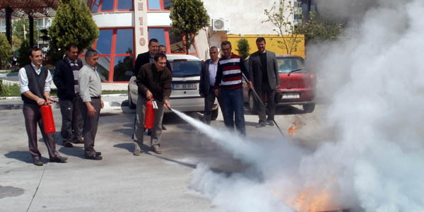 Milenyum memurlarına yangın eğitimi