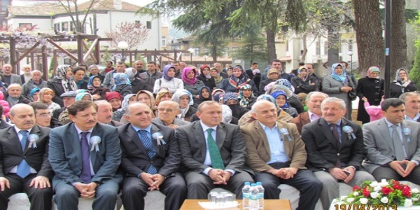 Kanuni Evi önünde anma programı