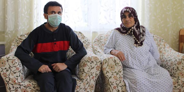 Annesinin b�bre�iyle hayata tutundu