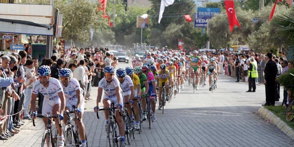 Çarşamba günü yollar kapalı