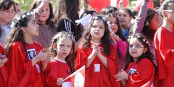 Isparta'da, bin �ocuktan 23 Nisan �ark�lar�