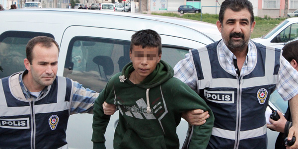 Çocuk hırsız yarım kilo altın çaldı