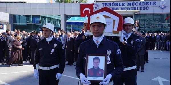 Şehit polise Ankara Emniyeti'nde tören