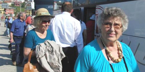 Otob�s hacizli ��kt�, turistler ba�ka otob�sle yola devam etti