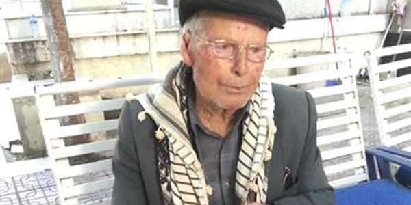 Emekli maaşını çekmek için yardım istedi, dolandırıldı