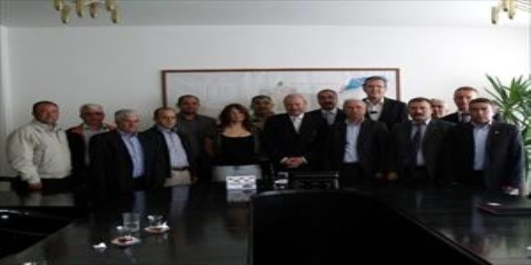Salihli Belediyesi �le Genel �� Sendikas� aras�nda toplu s�zle�me imzaland�