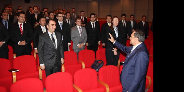 Veysel Eroğlu, kaymakam adaylarıyla buluştu