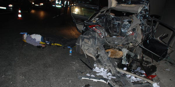 TEM'de zincirleme trafik kazası: 1 ölü, 20 yaralı